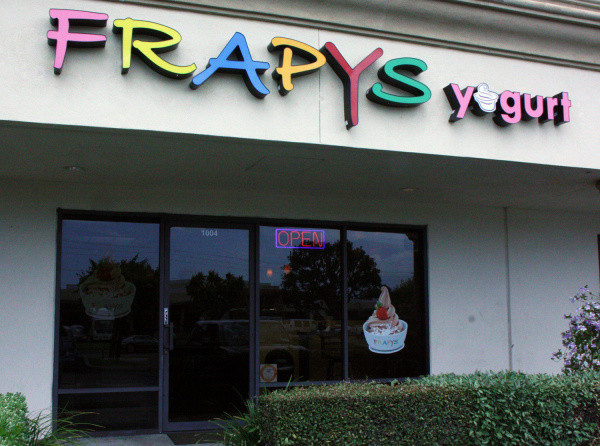 Frapys Yogurt storefront