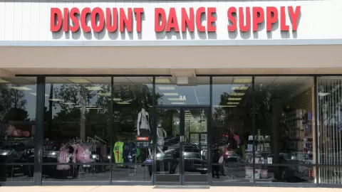 Discount Dance storefront