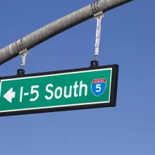 i-5 south sign